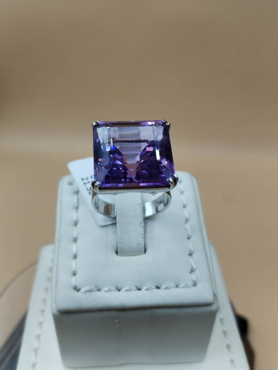 خاتم مع حجر الامثيست