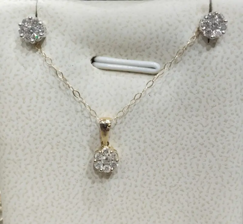 تعليقه وحلق الماس